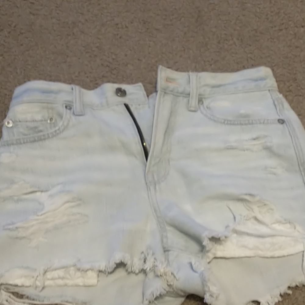 Woman's jean shorts